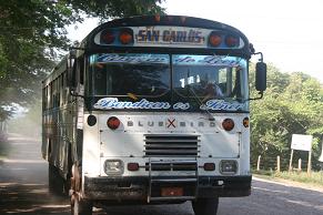 NUESTRO AUTOBUS A LAS PALOMAS